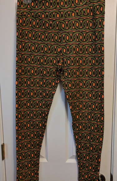 BNWT LULAROE RINGS TALL & CURVY LEGGINGS - Picture 3 of 7